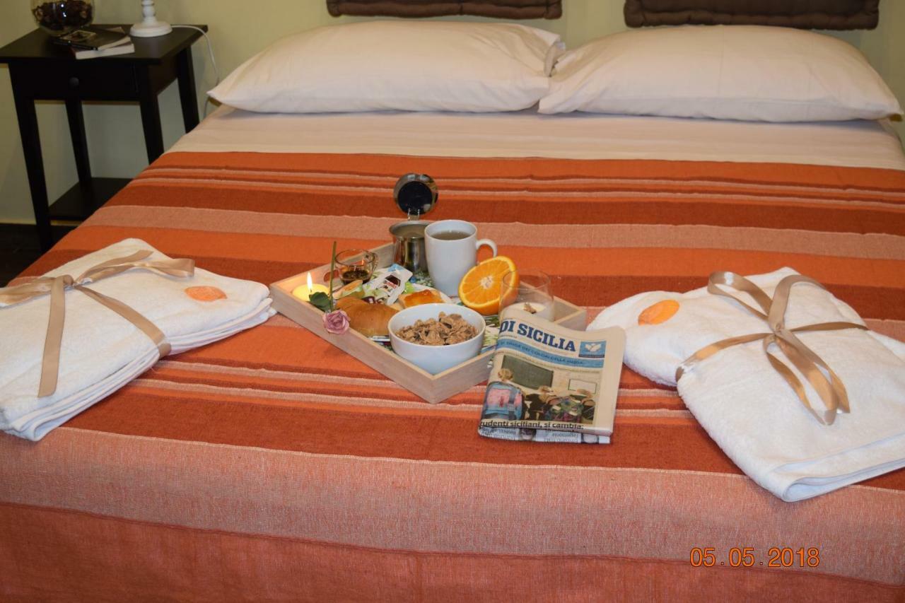 Il Tempo Ritrovato - Locazione Ad Uso Turistico Apartment Palermo Ngoại thất bức ảnh